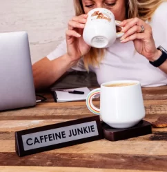 DK1022___Wooden_Desk_Sign___Caffeine_Junkie___39_922e