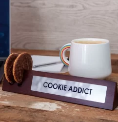 DK1023___Wooden_Desk_Sign___Cookie_Addict___36_copy___CROP_ac54