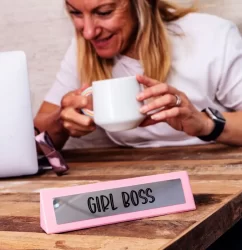 DK1024___Wooden_Desk_Sign___Girl_Boss___36_e47b